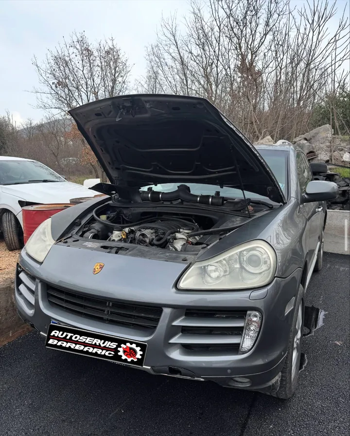 Porsche Cayenne S, 2007.